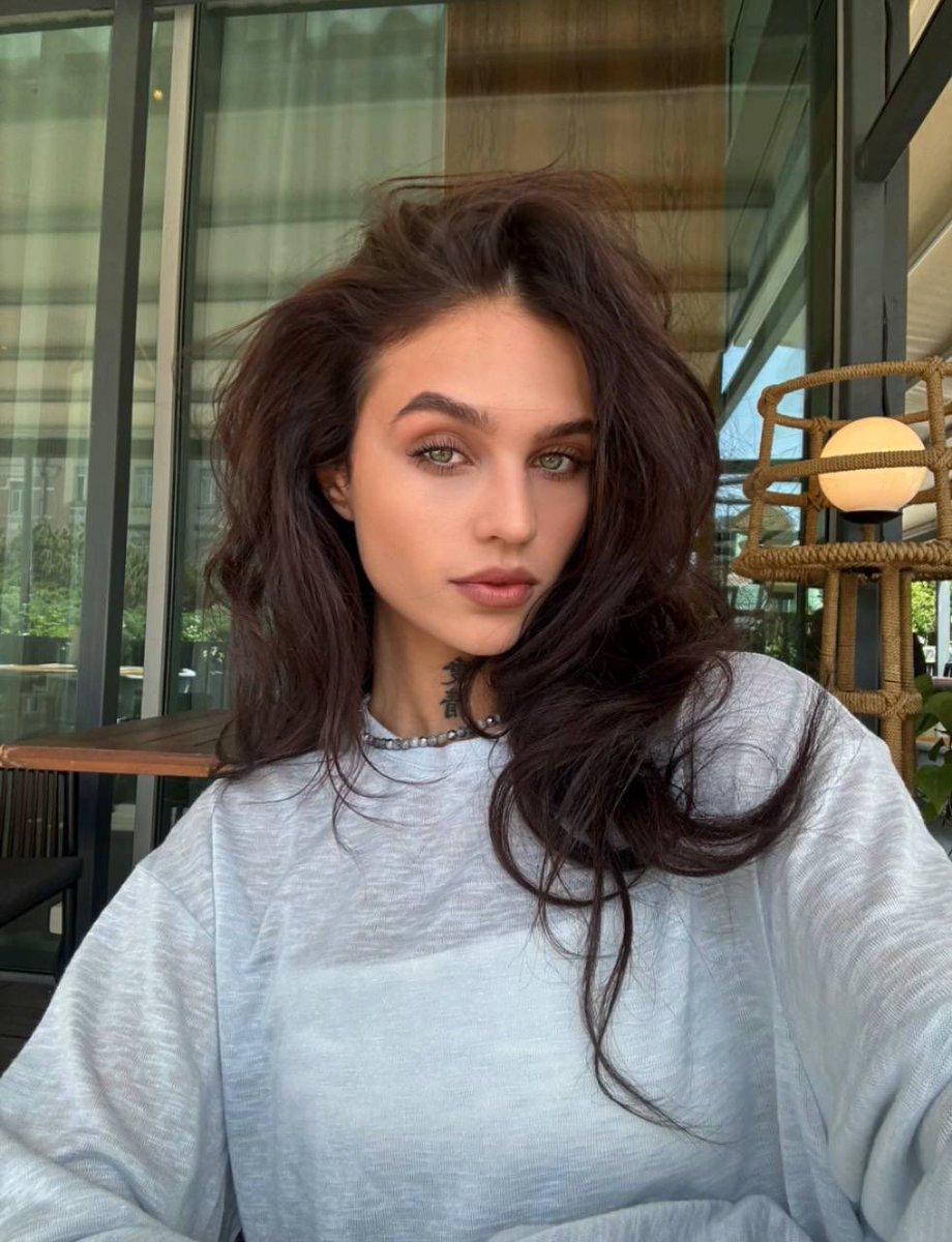 ⚡︎ 𝒊leαnα. tweet media