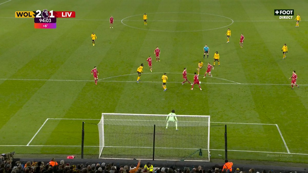 ⚽️ GOOOAL !!! POJQGOIJQSGOIQSIOJGSQOJIGQSOJIIJQSJIFIOJQSFJIOQSFJIOSQFJIOQSFJIOQSIJO LE FOOTBALL EST LE PLUS SPORT DU MONDE JE TREMBLE J'AI RAREMENT RESSENTI CA PUTAIN MERCI LE FOOTBALL MERCI CE CLUB MERCI WOLVERHAMPTON 2⃣ - 1⃣ #WOLLIV