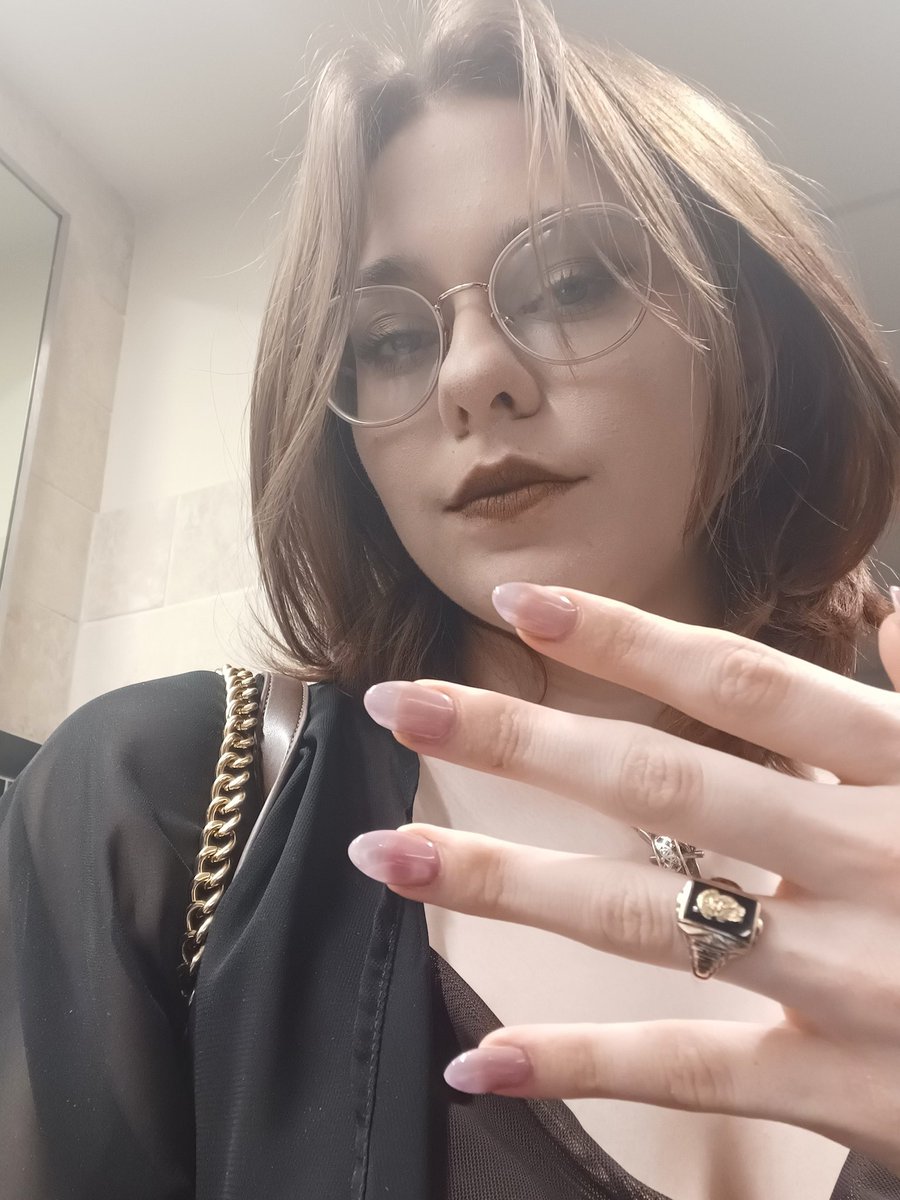 gray !! ♡ tweet media