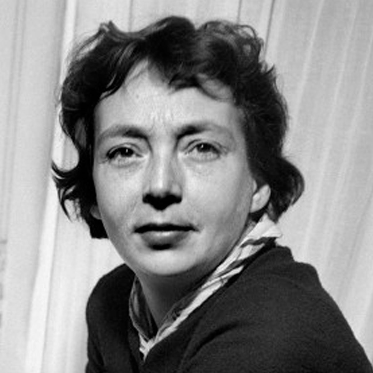 delf2paname's tweet image. #DURAS , Marguerite.
Écrire, dit-elle. 
Déjà 30 ans.