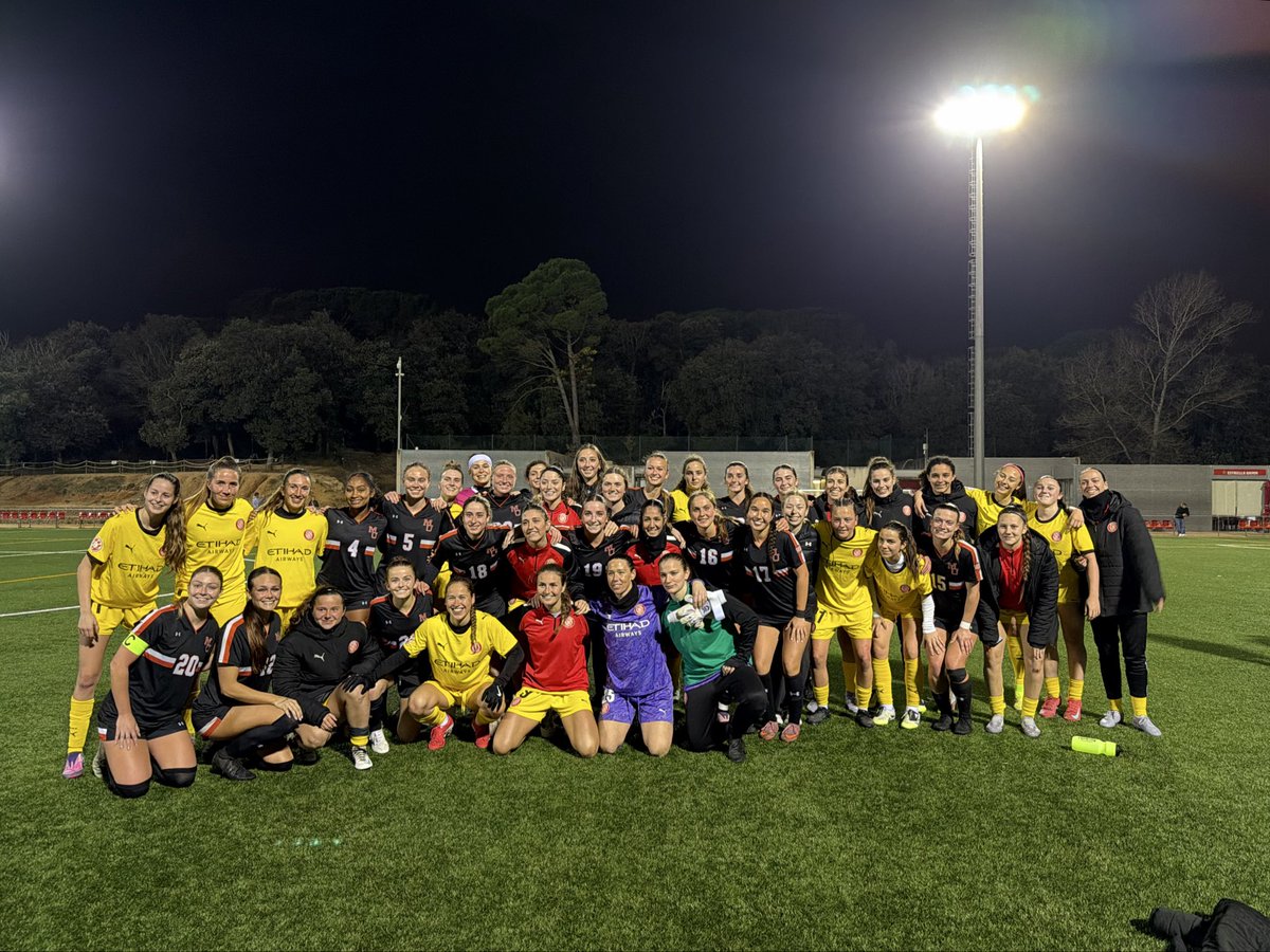 MercerWSoccer's tweet image. Game 1 🇪🇸⚽️🏟️ (1/2)

#GOBEARS | #MUWS | #Spain