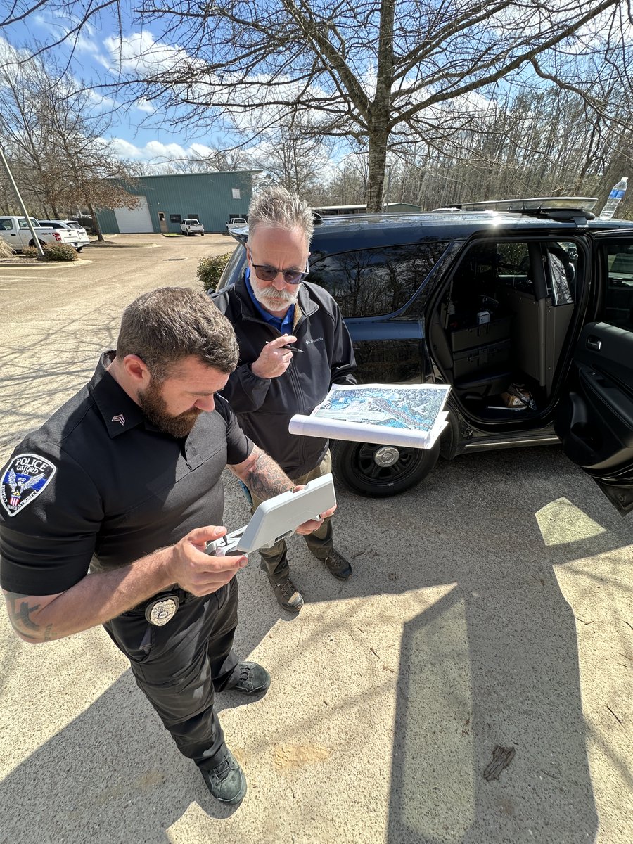 Oxford Police Department tweet media