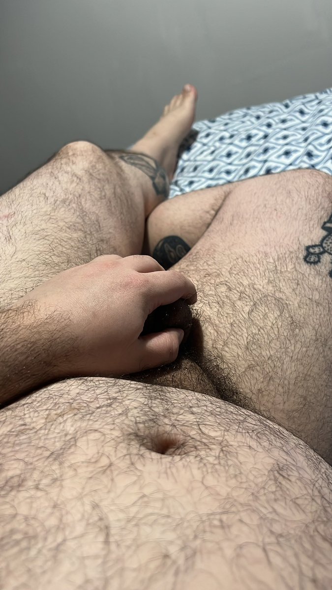 g1_bear's tweet photo. Sleepy bear 🐻 🍆 🤫 
#gaybear #hornybear https://t.co/PB2xC1Y8fV