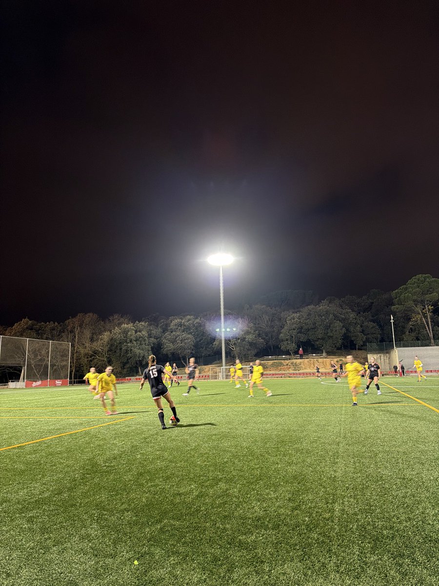 MercerWSoccer's tweet image. Game 1 🇪🇸⚽️🏟️ (2/2)

#GOBEARS | #MUWS | #Spain