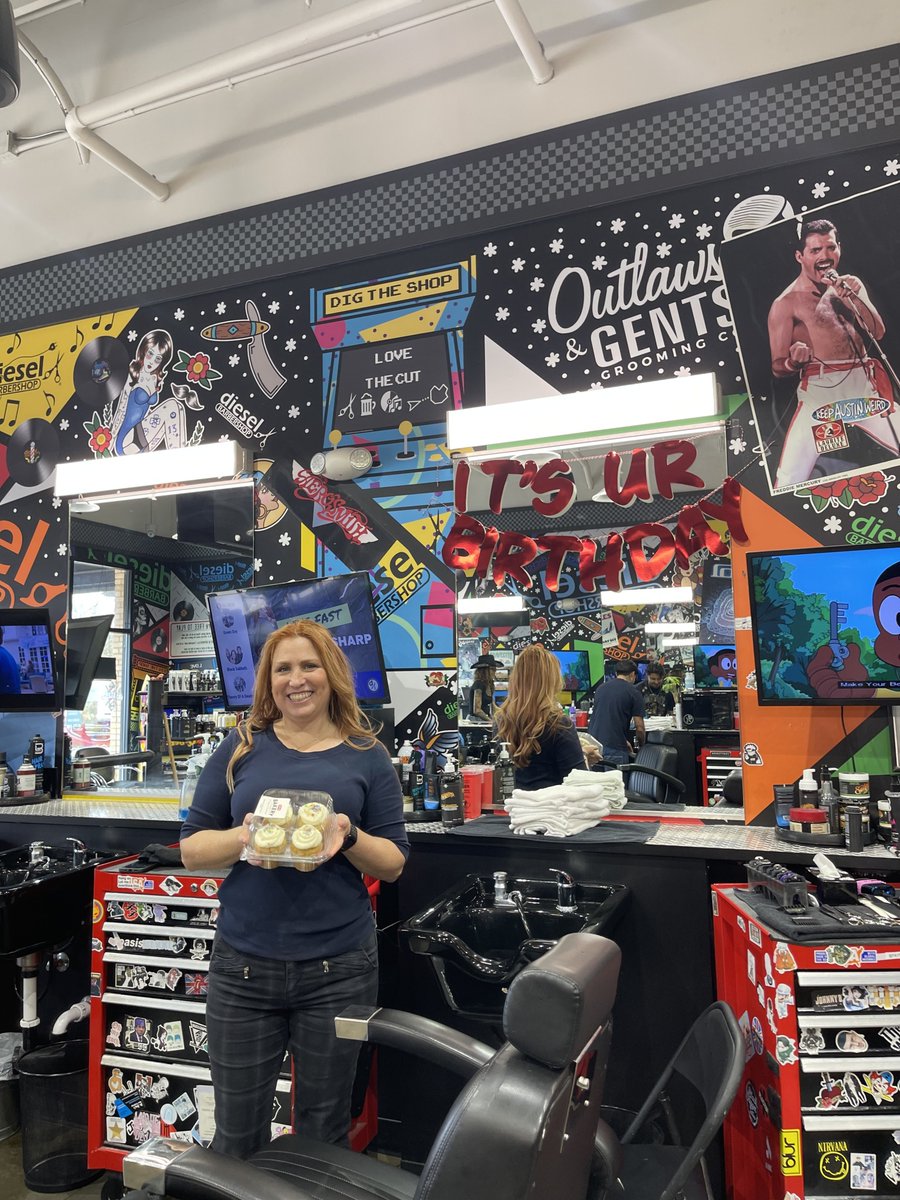 Diesel__Austin's tweet photo. Happy Birthday Elizabeth!! We are grateful for everything you do and so excited that we go to celebrate with you!
#dieselbarbershop #theshopthatrocks https://t.co/aQkEKYeY5p
