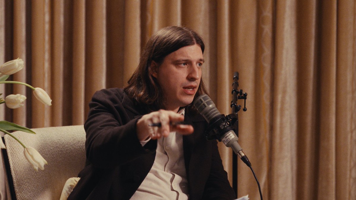 red gaskell tweet media