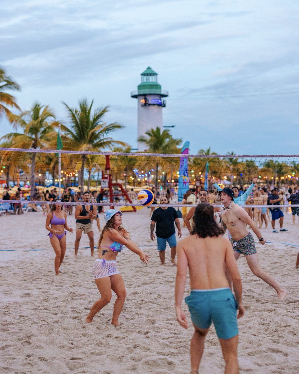 edc_sea's tweet photo. We're missing life on the Electric Sea so much! ๐ฅน Drop one thing you wish you could do at #EDSea right now! ๐ https://t.co/QRY5Km2Prp