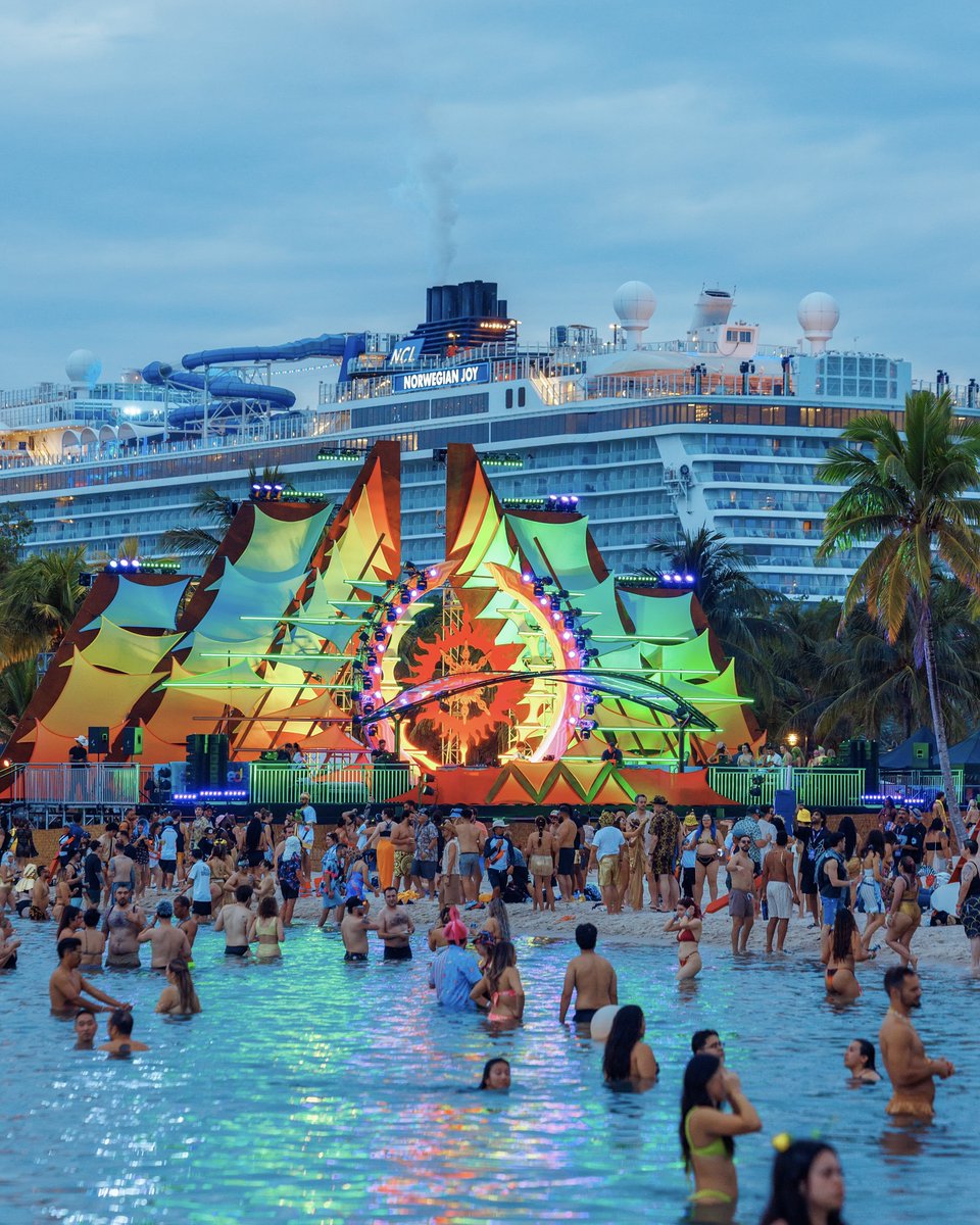 edc_sea's tweet photo. We're missing life on the Electric Sea so much! ๐ฅน Drop one thing you wish you could do at #EDSea right now! ๐ https://t.co/QRY5Km2Prp