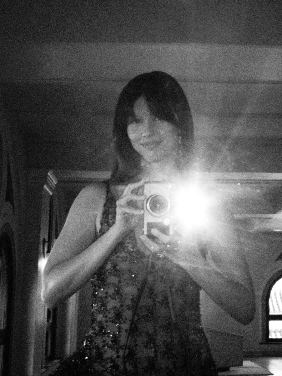 Mia Goth Updates tweet media