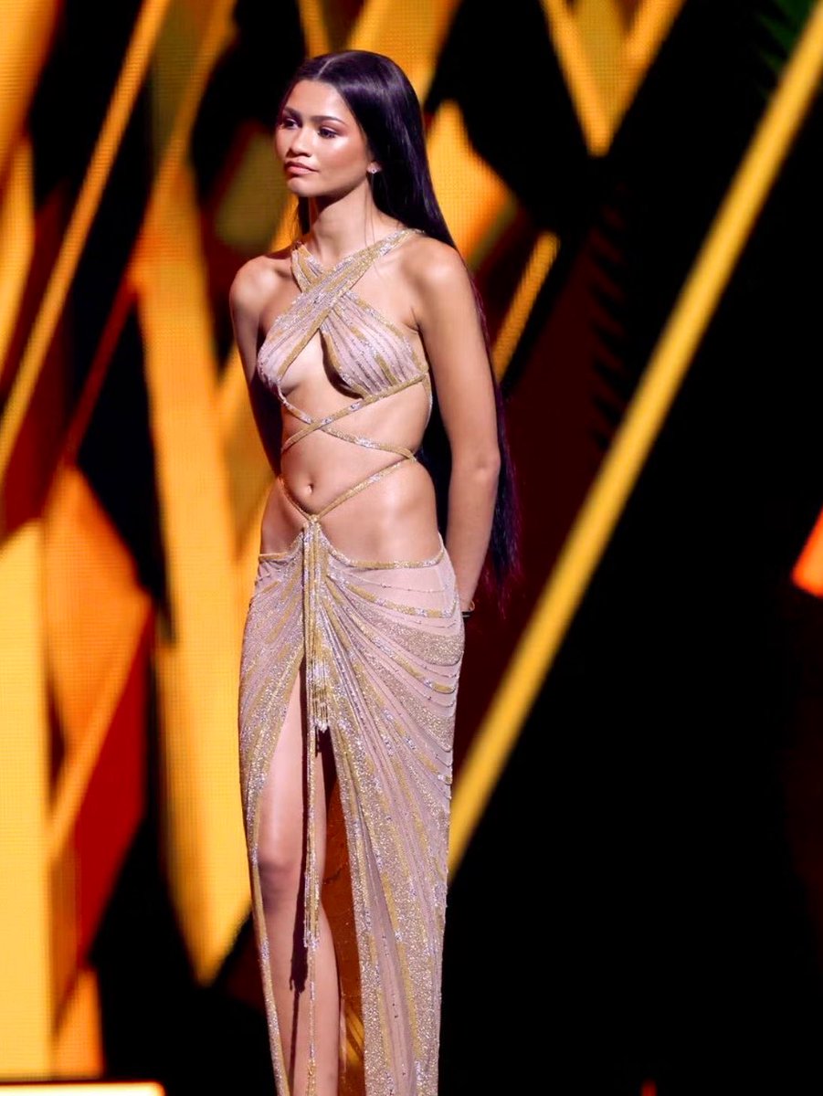 kat🍉 (@zenisball) on Twitter photo 