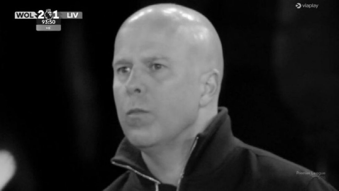 أرث يورغن اللي قعد 10 سنوات يرجع النادي للواجهه هدمه أرني سلوت خلال شهور فقط.