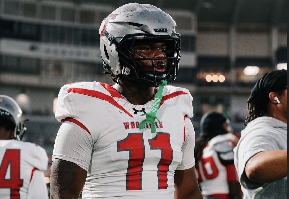 oregon__updates's tweet photo. Oregon EDGE commit Cam Pritchett has locked in his Oregon OV for May 29-31 🦆 

Check out the full visitor list here: https://t.co/Mo2lHejIZR https://t.co/Sl62unpXAu
