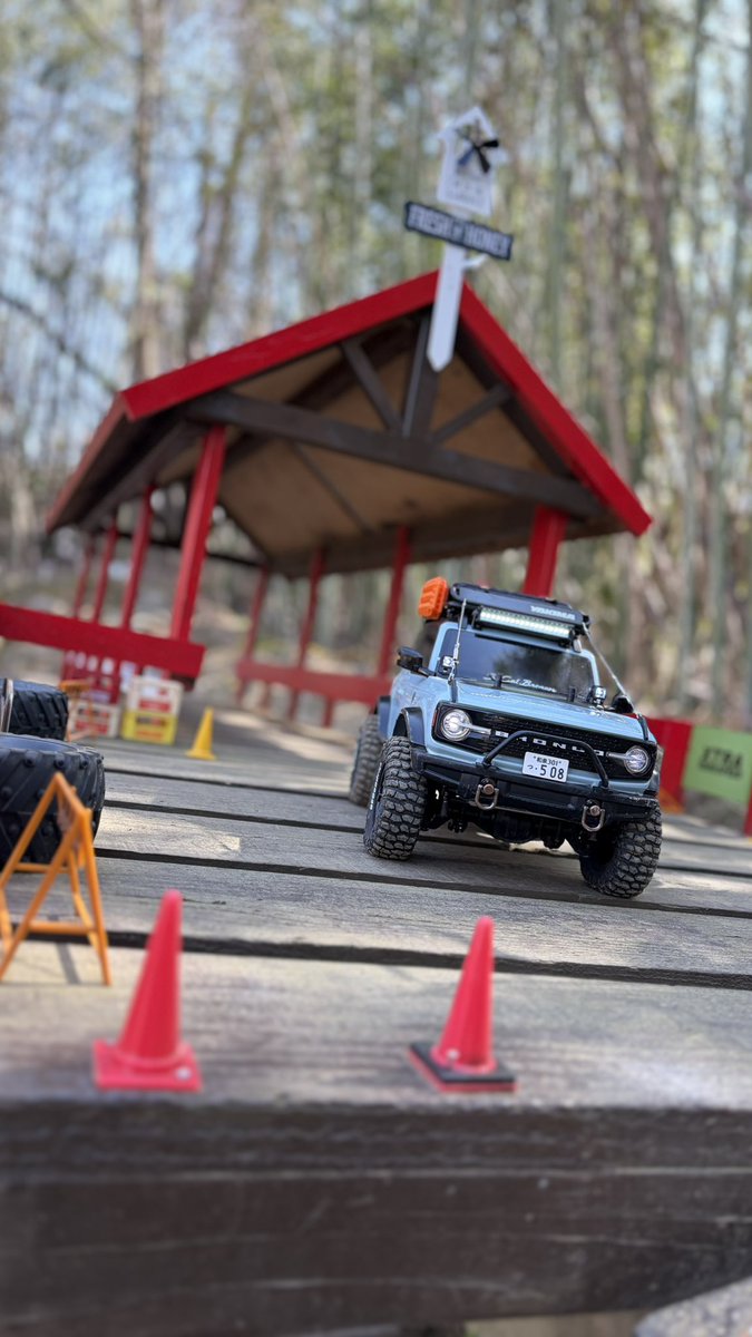 tsumupapa0508's tweet image. 日曜日は、2カテエントリーで（実際は1カテになりましたが・笑）いつもより時間の余裕があったので、レースの合間にクローラー走行も😀

これはこれで、また違う楽しさがあります😀

#CC02 
#クローラー 
#YYラジコン倶楽部
#和泉オフロードサーキット 
#なんちゃってRC杯
#タミヤ 
#ラジコン