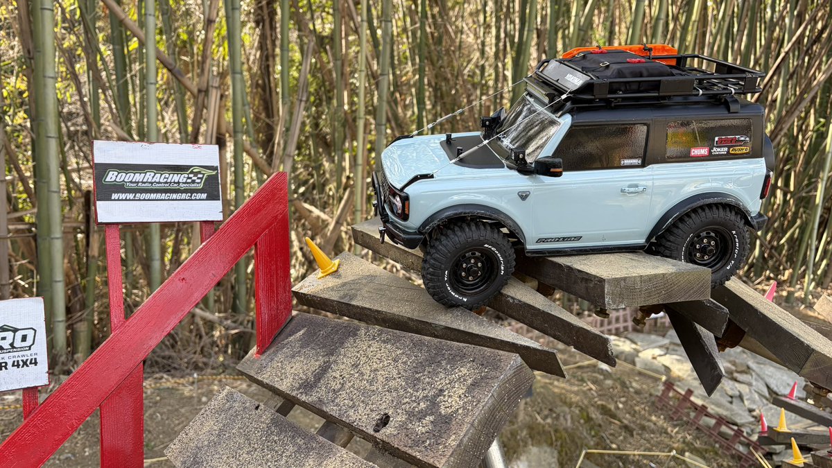 tsumupapa0508's tweet image. 日曜日は、2カテエントリーで（実際は1カテになりましたが・笑）いつもより時間の余裕があったので、レースの合間にクローラー走行も😀

これはこれで、また違う楽しさがあります😀

#CC02 
#クローラー 
#YYラジコン倶楽部
#和泉オフロードサーキット 
#なんちゃってRC杯
#タミヤ 
#ラジコン