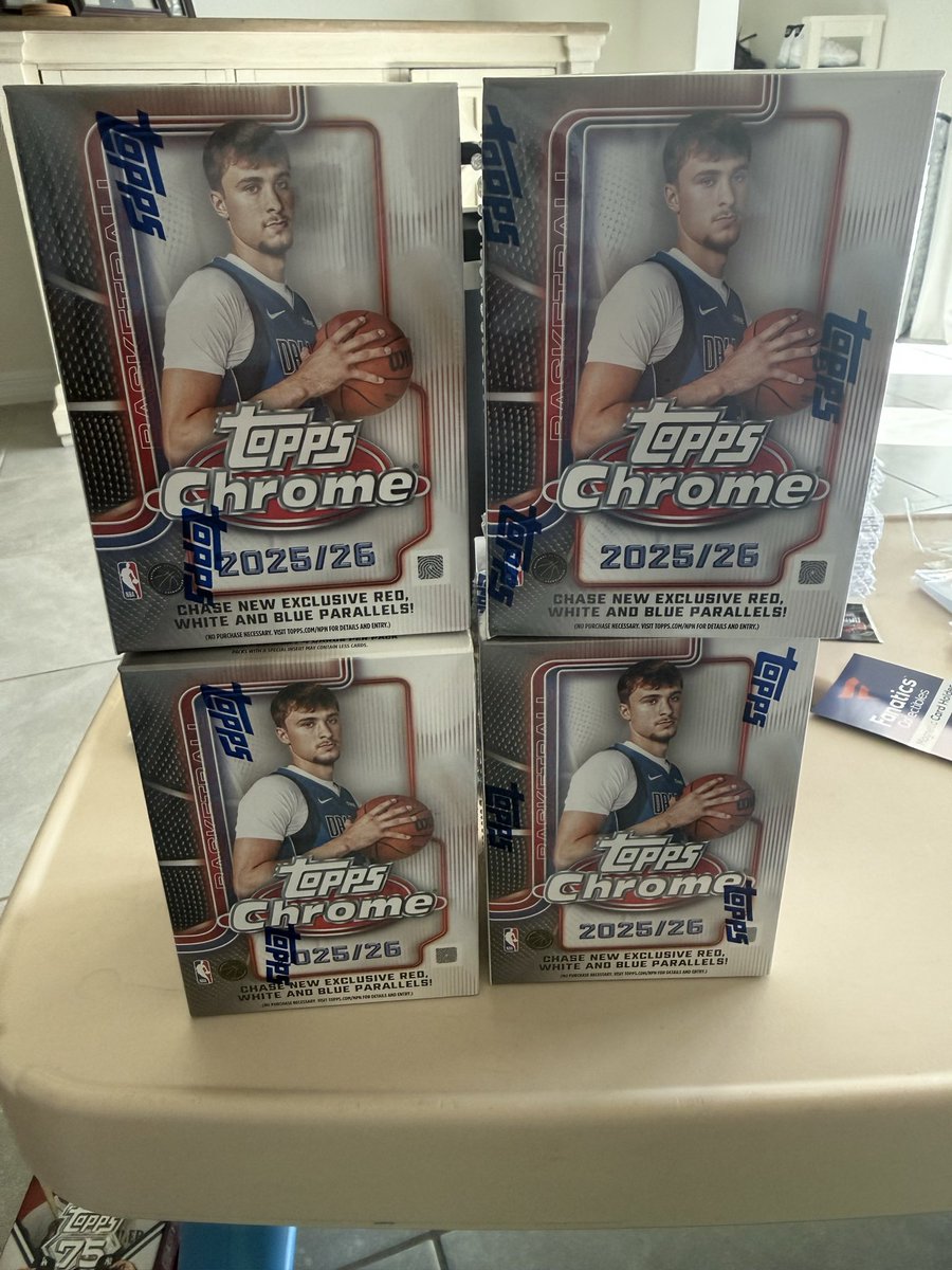 me14751242's tweet photo. Topps Chrome RIP. @CardPurchaser @Topps https://t.co/C9FEOhcnI4
