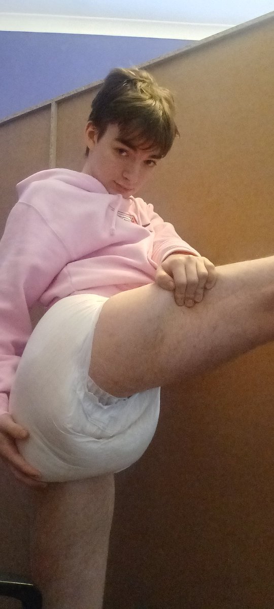 0Diaperboy tweet media