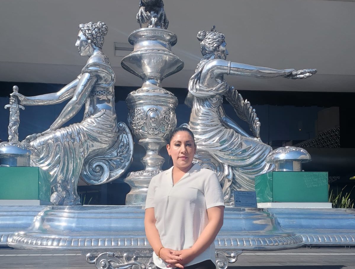 Acudí a la <a href="/Mx_Diputados/">H. Cámara de Diputados</a> para refrendar mi compromiso de trabajar en coordinación y con total responsabilidad en los temas que más importan a nuestro país.

Estoy aquí para sumar, construir acuerdos y defender el bienestar de la gente. 🇲🇽