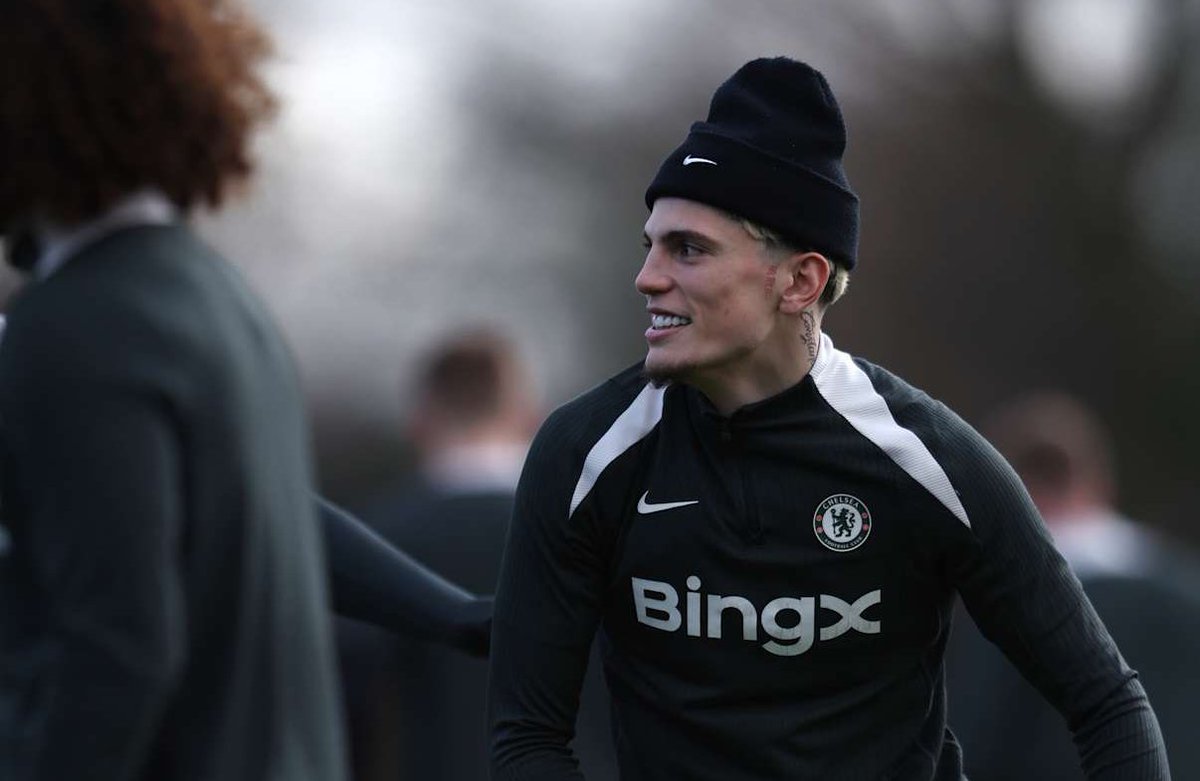 🗣️ Liam Rosenior: "Garna is a top player. I’ve changed a little bit tactically since I've come in; I've wanted to dominate midfield areas.

That has meant at times I've only played with one winger, but Garna is an outstanding player."