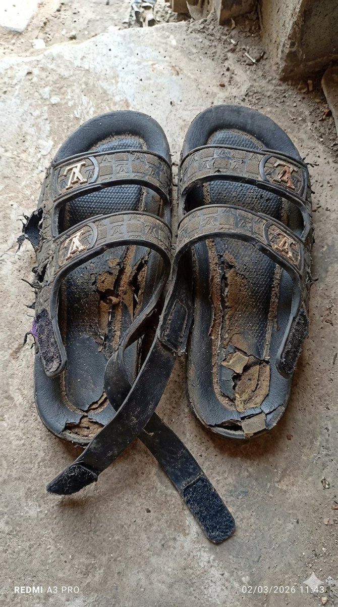 yaayiola's tweet photo. Who Say Make I Go Dey Find Work??
God Help oo

I have been Scammed oo https://t.co/hAly3TgTlT