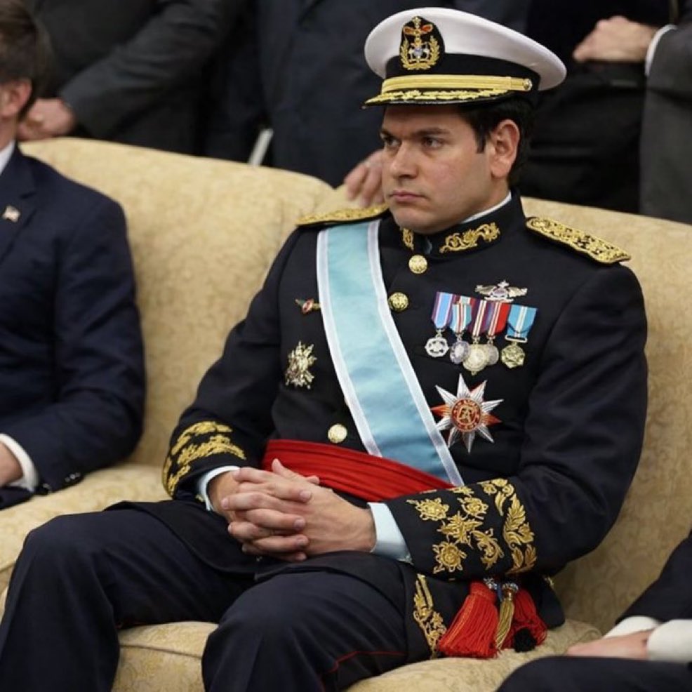 Ada Lluch tweet media