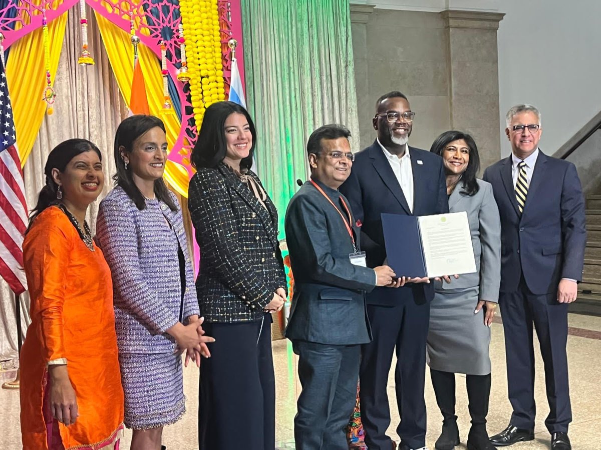 Consul General addressed the Holi festival organized at the office of the Mayor, City of Chicago, today. During the celebration, Mayor Brandon Johnson <a href="/ChicagosMayor/">Mayor Brandon Johnson</a>  officially proclaimed March 3, 2026, as Holi Day  in Chicago and encouraged residents to join in celebrating the