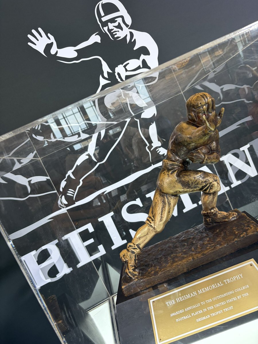 jamescich's tweet photo. got to see the Heisman trophy in Indy this weekend! - James A. Cich https://t.co/fBCnp49Roy