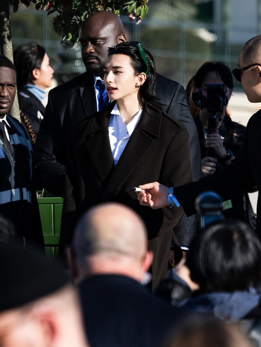 watsonyb66's tweet photo. 이정무 포토그래퍼 인스타

DIOR PRINCE HYUNJIN AT PFW
#HYUNJIN_DiorAW26 @Dior https://t.co/50E7XC2ul4