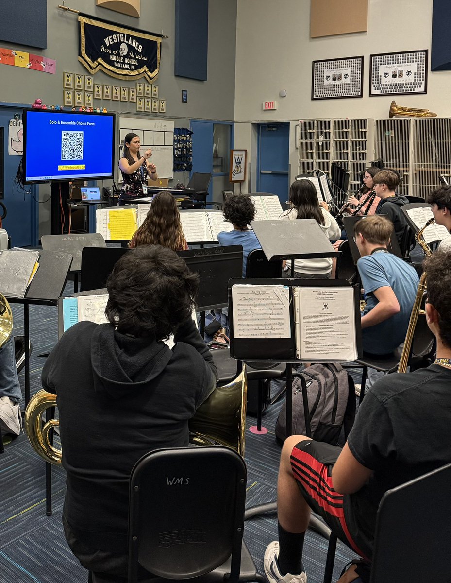 InnovateBroward's tweet photo. From canvas to concert stage 🎨🎶 — students in the Fine Arts innovative program create, perform, and lead.
Drama. Musical Theatre. Chorus. Orchestra. Band.
Talent lives here. ✨
@DrKFried @WMSWolves @browardschools #finearts #artseducation https://t.co/RRvCFdPhHq