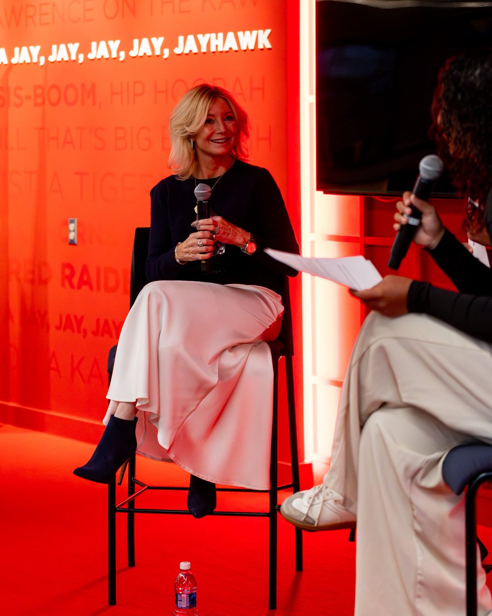 KU LEADS tweet media