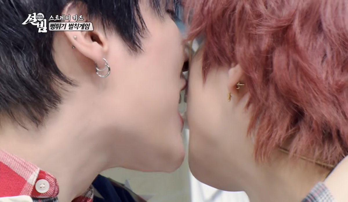 [#Straykids] Our Lips Touched…😮 [Soul Beam] | KBS WORLD TV 260216 youtu.be/47DutmyA7E8?si… <a href="/YouTube/">YouTube</a>より　🐰💓🐿️