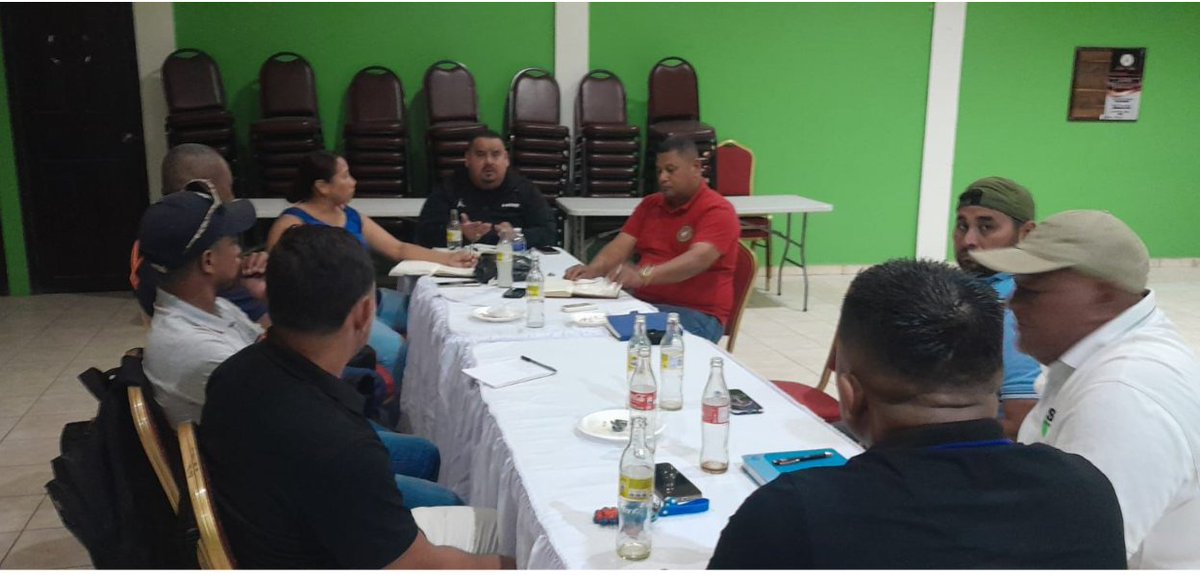 Festagro's tweet photo. El Secretario General de FESTAGRO Walter Pineda, se reunio con los Sindicatos SITRABARIMASA Y SITRAACARSA, para la socialización de las  lineas de trabajo de ambos Sindicatos para el año 2026. https://t.co/HAc27YjxRk
