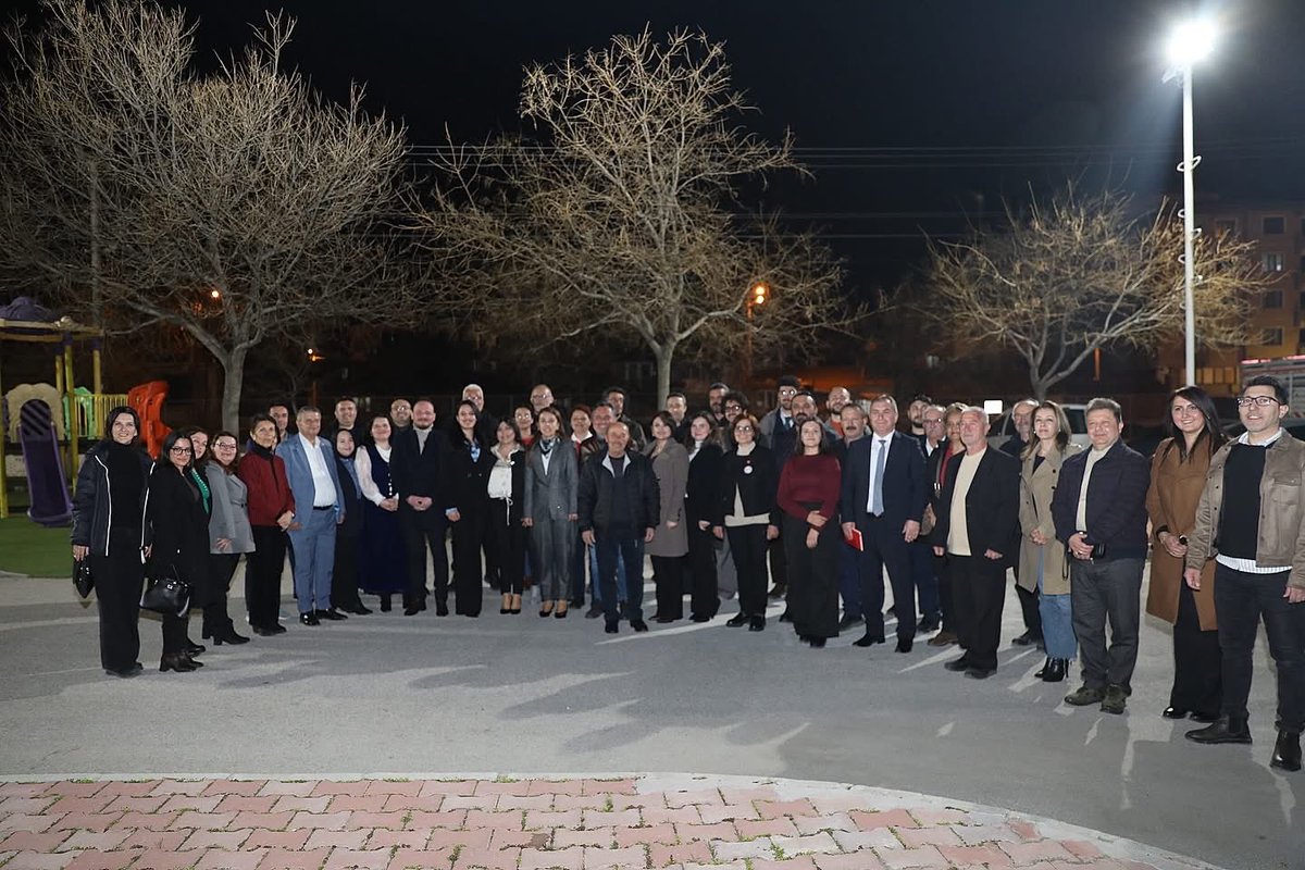 UmranMinas's tweet photo. Atatürkçü Düşünce Derneği Burdur Şubesi ve Eğitim İş Burdur Şubesi olarak düzenlediğimiz "Toplumsal Eşitsizlik" konulu aylık söyleşimiz gerçekleşti!
Değerli Katılımcılarımıza ve katkı sunan tüm konuklarımıza teşekkür ederiz!
#AtatürkçüDüşünce #ToplumsalEşitsizlik #KadınHakları https://t.co/grip4damPJ