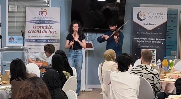 Paris’te Gençler “Ramazan-ı Keşfet” Buluşmasında Bir Araya Geldi

Fransa’nın Val-d’Oise bölgesinde, “Ramazan-ı Keşfet” konsepti çerçevesinde düzenlenen “Gençlerle Birlikte Yaşam Yemeği”nin ilk edisyonu gerçekleştirildi. Centre Perspectives derneği öncülüğünde düzenlenen programa,