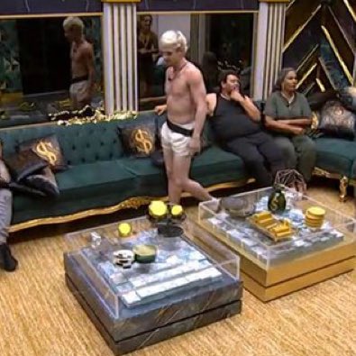 updatecharts's tweet photo. Juliano: “Tá triste pra mim. 51 dias de programa e não tiraram meu nome em nenhum sorteio de dinheiro.” #BBB26 https://t.co/kdpN8RaUrD