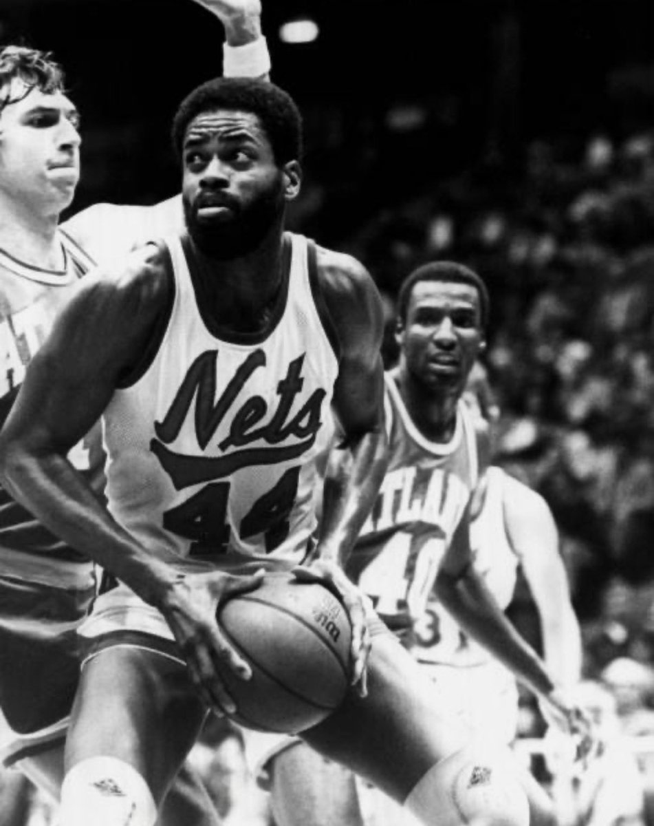 YvanMontgury's tweet image. 1981, @LenElmore against the Atlanta Hawks #NetsWorld 

📸 : NY Post