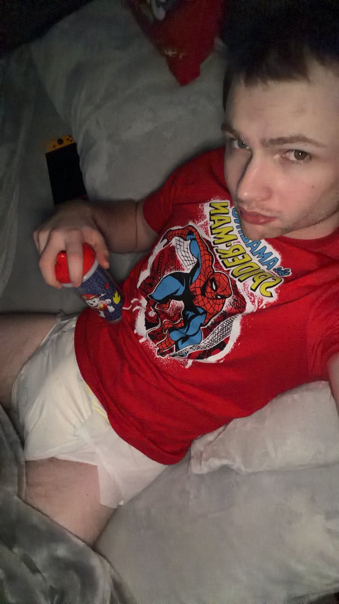 Diapered Brat tweet media