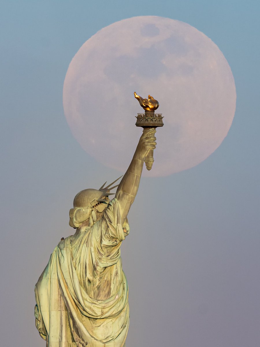 Statue of Liberty & Ellis Island Foundation tweet media