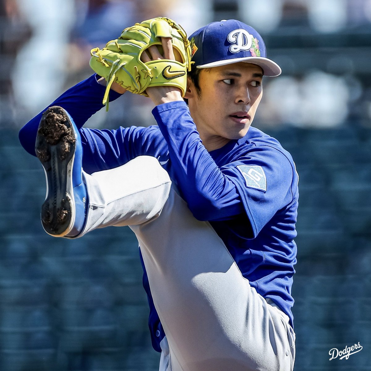 #DodgersWin!

FINAL: #Dodgers 5, Guardians 4