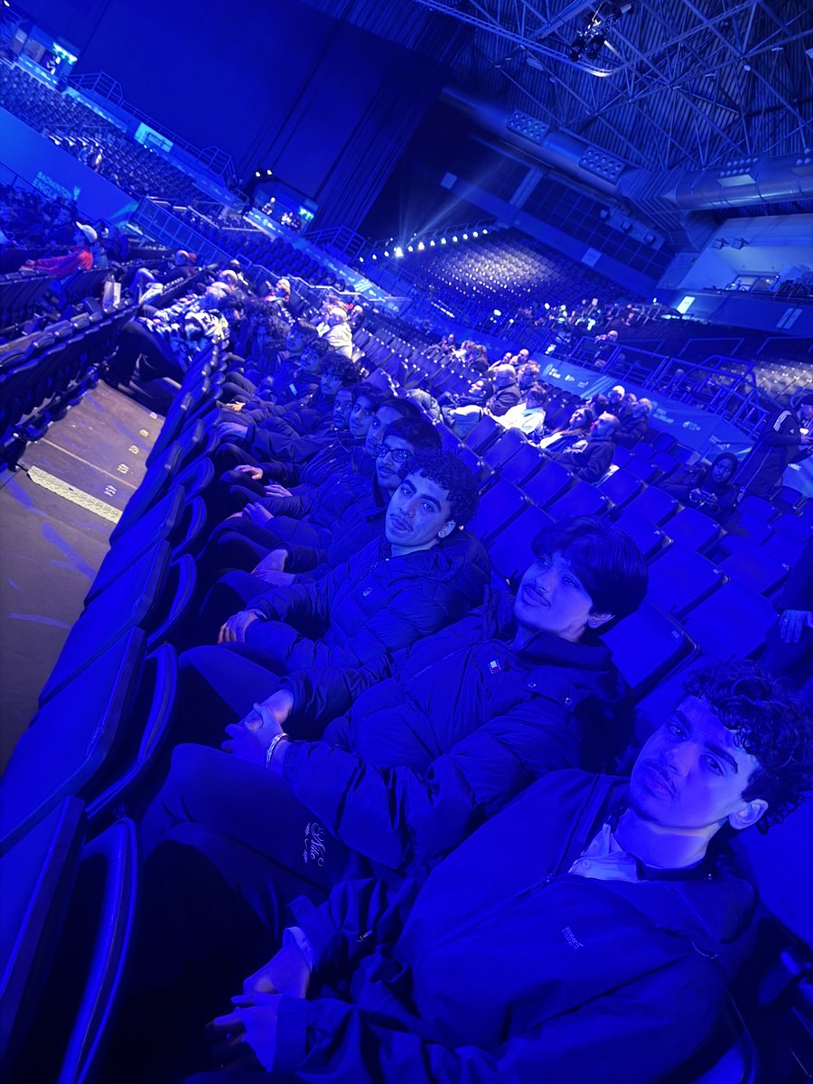 Holyhead PE tweet media