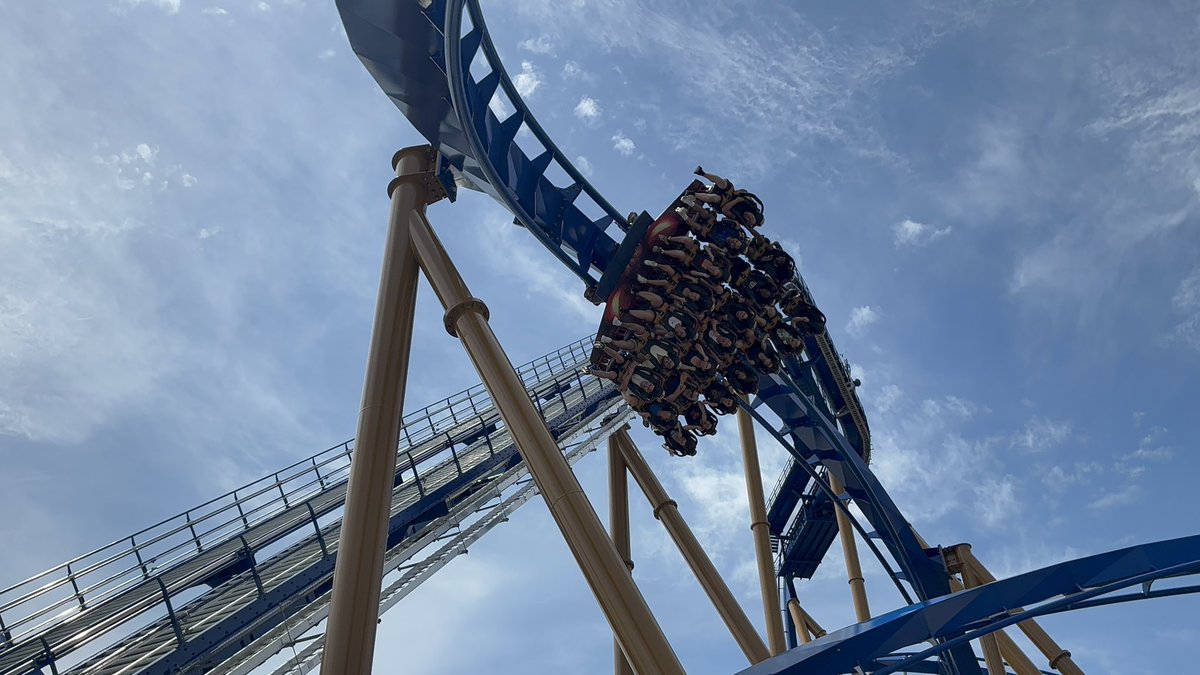 Roller Coaster Maniac tweet media