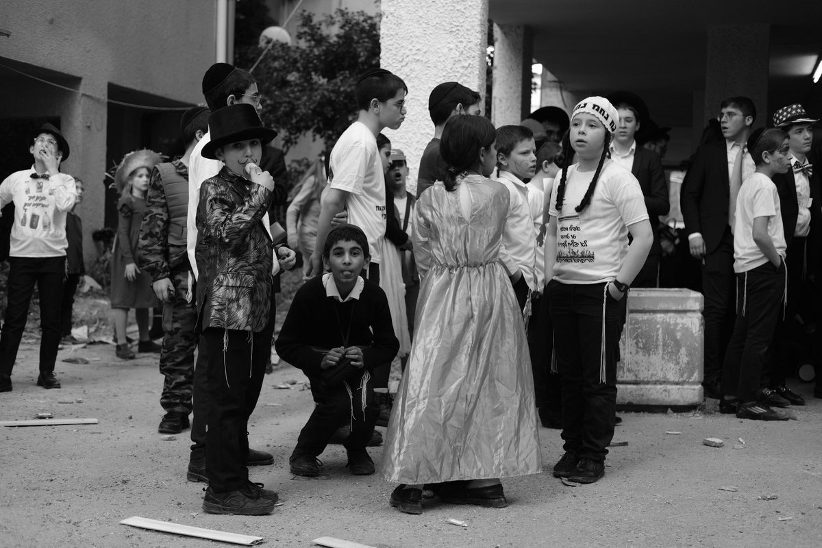 Experience Humans tweet media