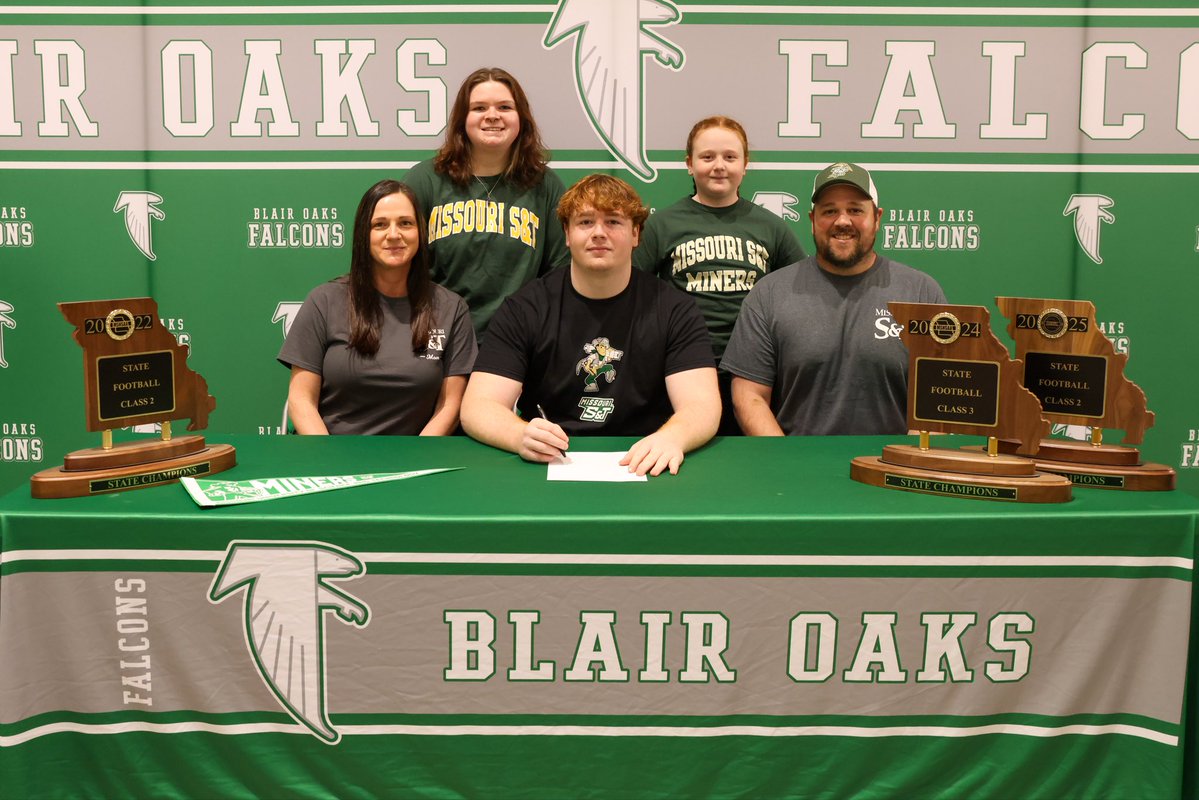 Blair Oaks Football tweet media