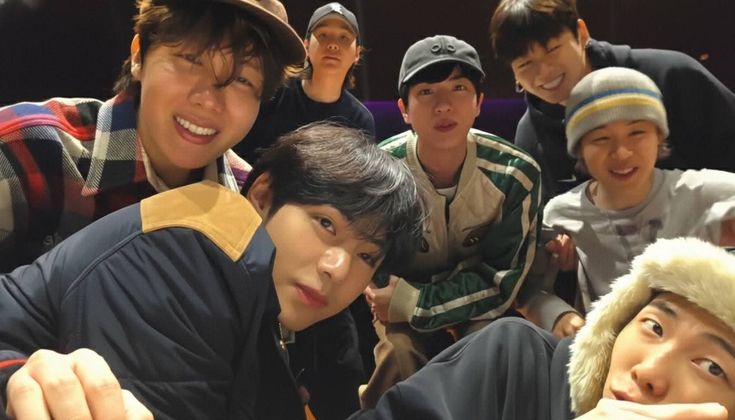 DINÁMICA DE STREAM ‼️ 
#JourneyToArirang 

EL DÍA DE HOY LE CORRESPONDE A PERMISSION TO DANCE ON STAGE 💜✨

• muestra tu canción fav del álbum
• foto OT7 
• etiqueta a 7 mutis
<a href="/14_amby/">ambu🇦🇷</a> <a href="/_minnjeon_/">minnyon</a> <a href="/a____5678/">Osvi' (Namjoon's Boy)🐨🌿</a> <a href="/gigilvy/">magui🕷</a> <a href="/Jinnnimin/">Mariade🐿️🇵🇪</a> <a href="/iJJKTH_/">⋆ ࣪. Adri ⊙⊝⊜ 🇵🇪</a> <a href="/purincikoos/">nini ⊙⊝⊜</a>