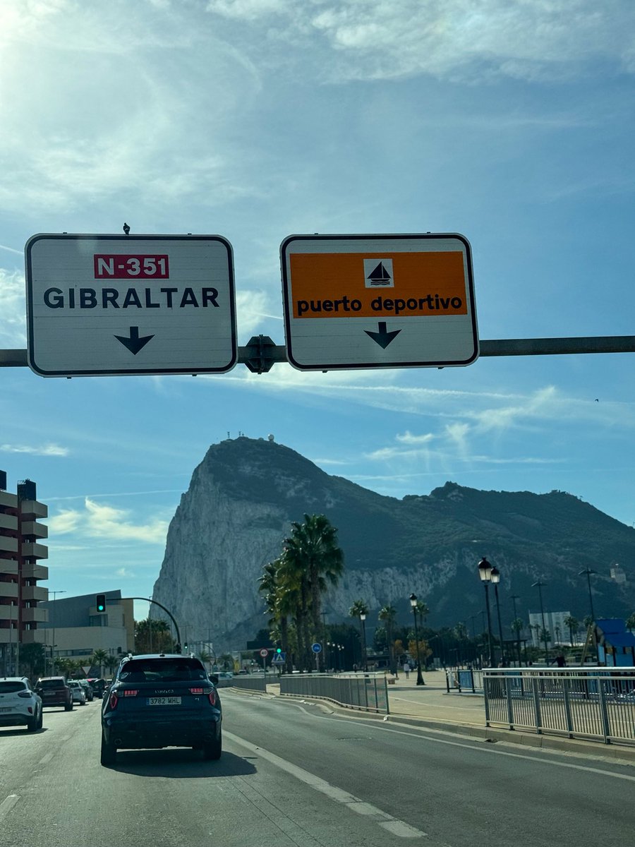 mrmiamiwellness's tweet photo. top of the solid rock (made of jurassic limestone dating back around 200 million years ago) in #gibraltar overlooking the mediterranean sea and atlantic ocean with this wild barbary macaque monkey (the only ones in #europe) and papa! ☀️🐒🇬🇮🍊🪨🚠 #mrmiamiwellness #visitgibraltar https://t.co/q68PI27so8