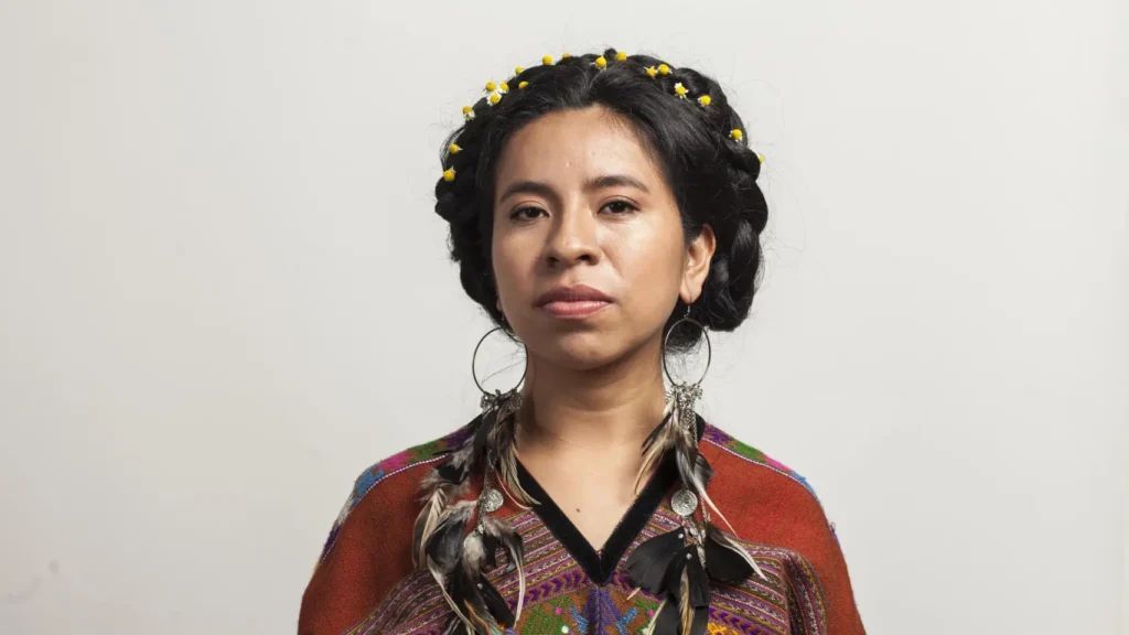 jesusmanuelh's tweet photo. Sara Curruchich, artista maya: «Mientras defendemos el territorio, también somos criminalizados y despojados» | ODS 
https://t.co/8hmJYyMuJX https://t.co/uDJ2vyChSI