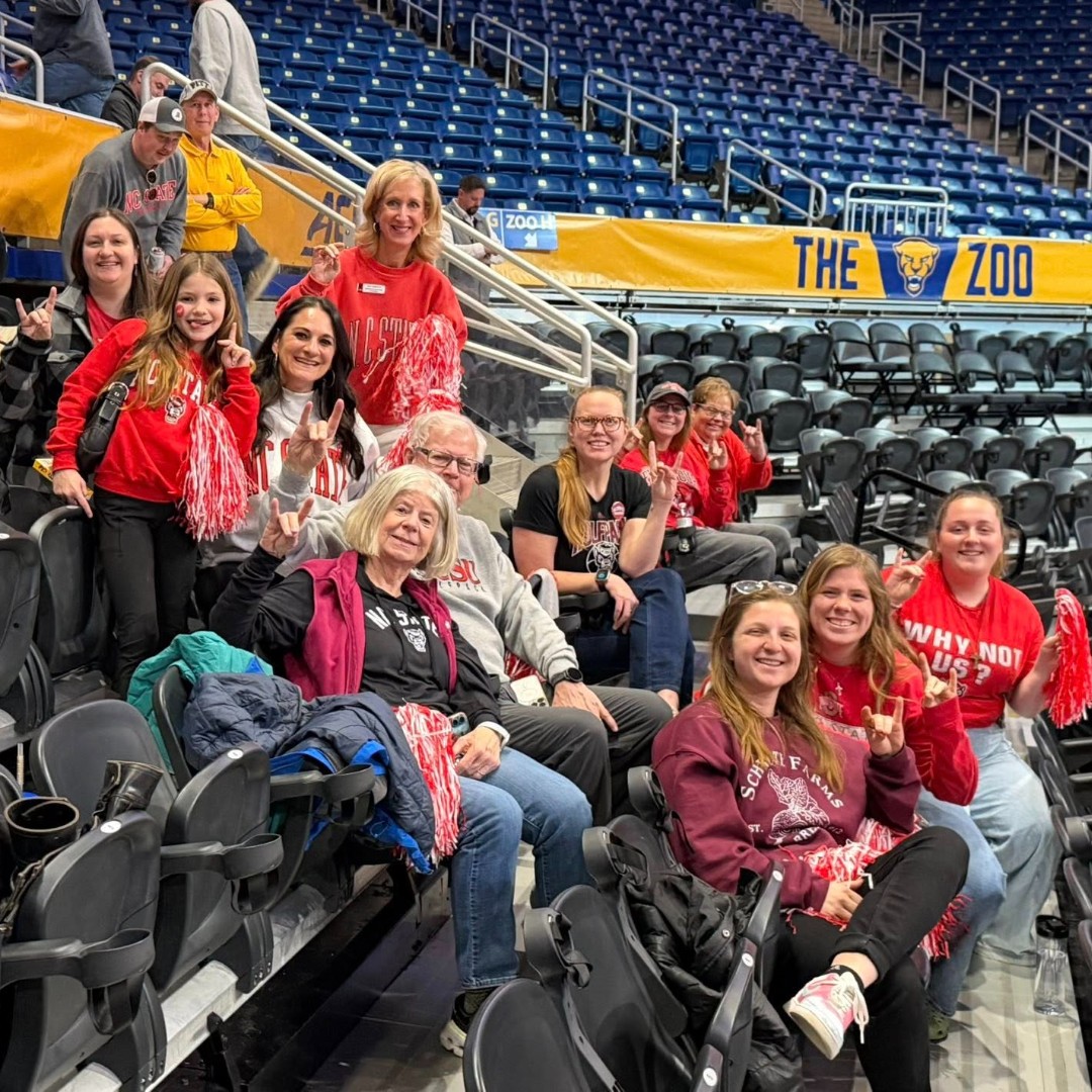 NCStateAlumni's tweet photo. Spring is in the air, and the Pack is on the move! From Women’s HERstory Month to postseason hoops, check out our March lineup and find an NC State event near you: https://t.co/yRdQxBdZ0F #HowlBack

📸: Pittsburgh Alumni Network https://t.co/rZkwCg2wkg