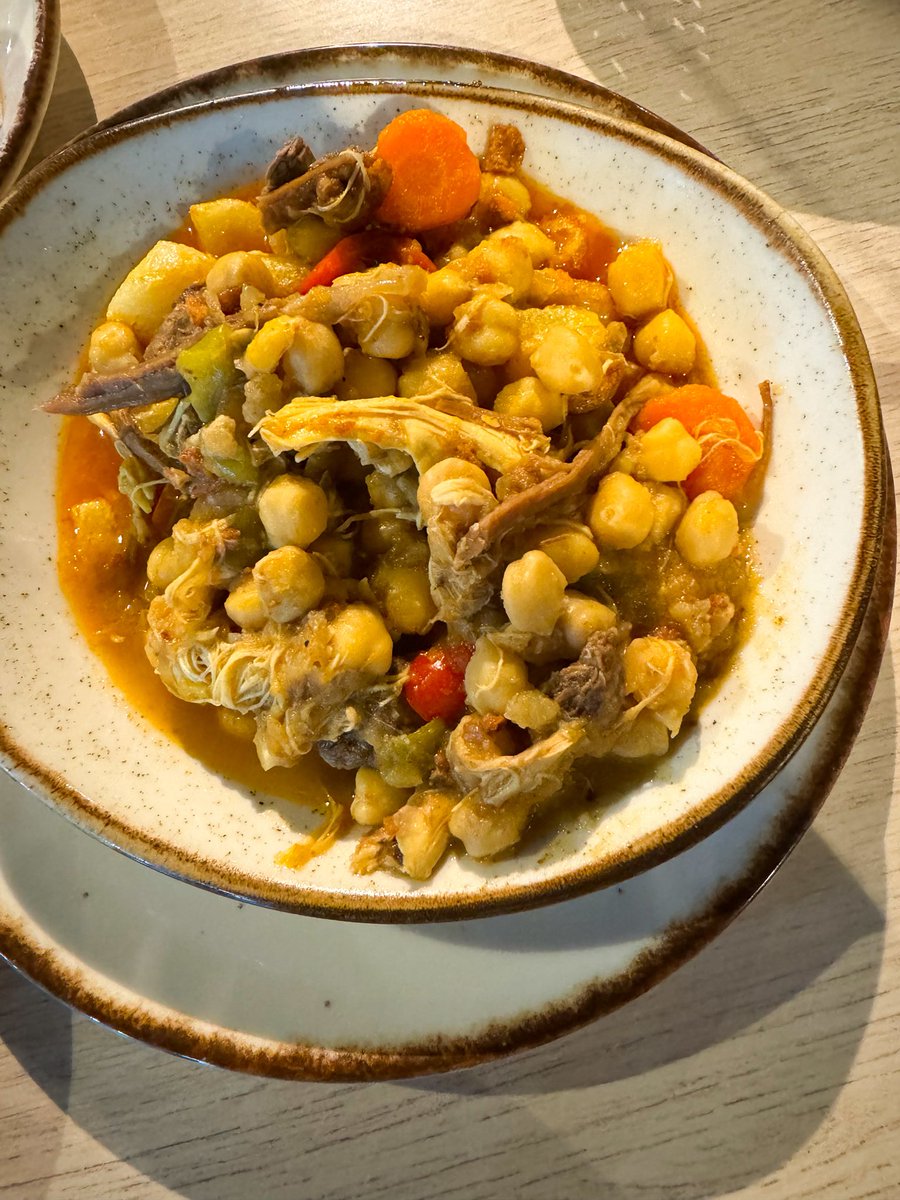 mrmiamiwellness's tweet photo. in life there are places and meals that simply take your breathe away, this by far was one of them! 😋🇮🇨🥔🌅🍲 #mrmiamiwellness #bodeguitacanaria #tenerife #canaryislands #spain https://t.co/SbmLJ4NDLw