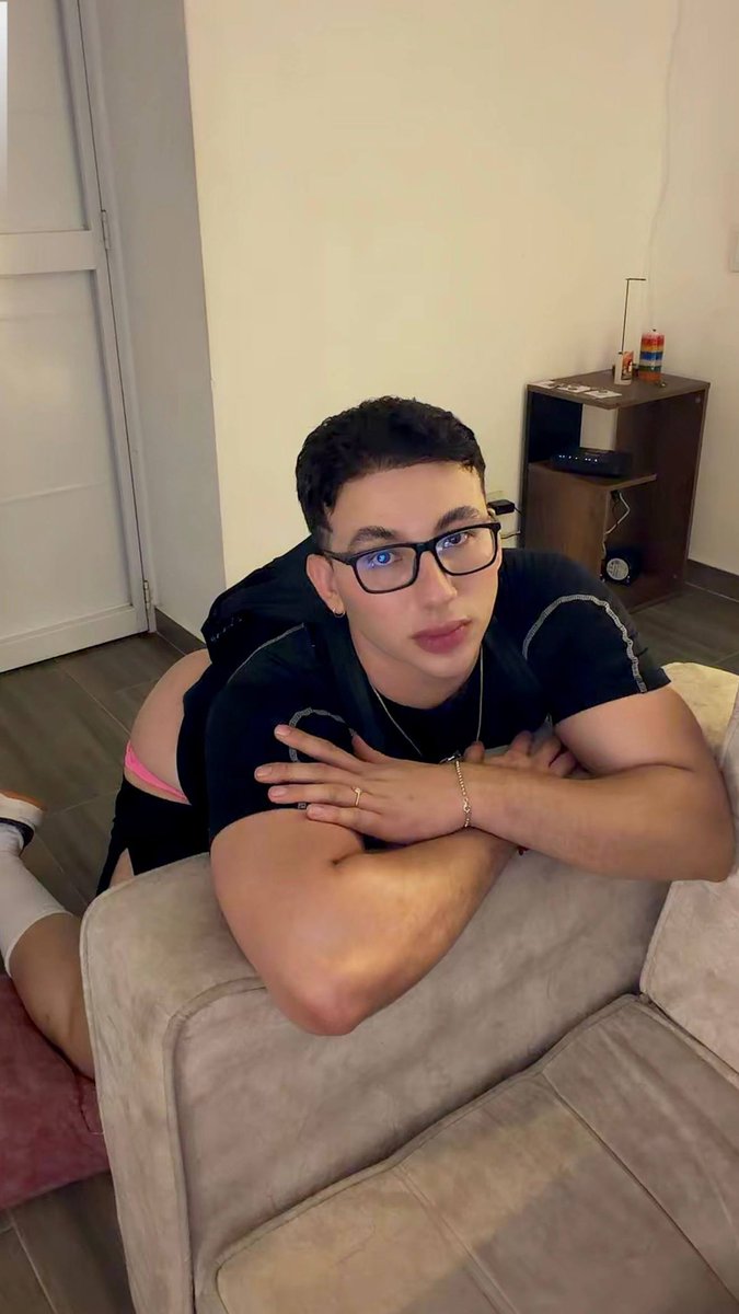 sebasriver tweet media