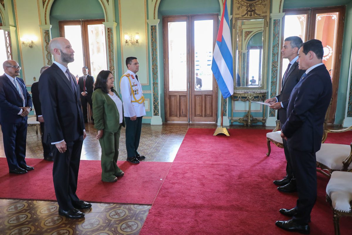El presidente recibió cartas credenciales de embajadores de Taiwán y Cuba. 

➡️ acortar.link/eJQHkA