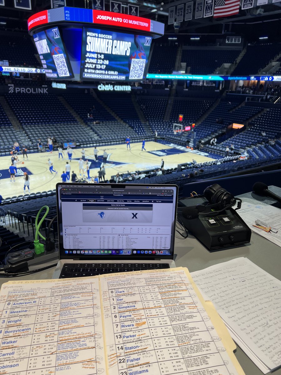 Ready to rock at Cintas Center. Solo radio mission tonight as the Pirates ⁦<a href="/SetonHallMBB/">Seton Hall Men's Basketball</a>⁩ go for their 20th win and try to clinch a ⁦<a href="/BIGEASTMBB/">BIG EAST MBB</a>⁩ bye vs. Xavier. Trey Parker is available. ⁦<a href="/varsity/">Varsity</a>⁩ ⁦<a href="/SIRIUSXM/">SiriusXM</a>⁩ 390/980.